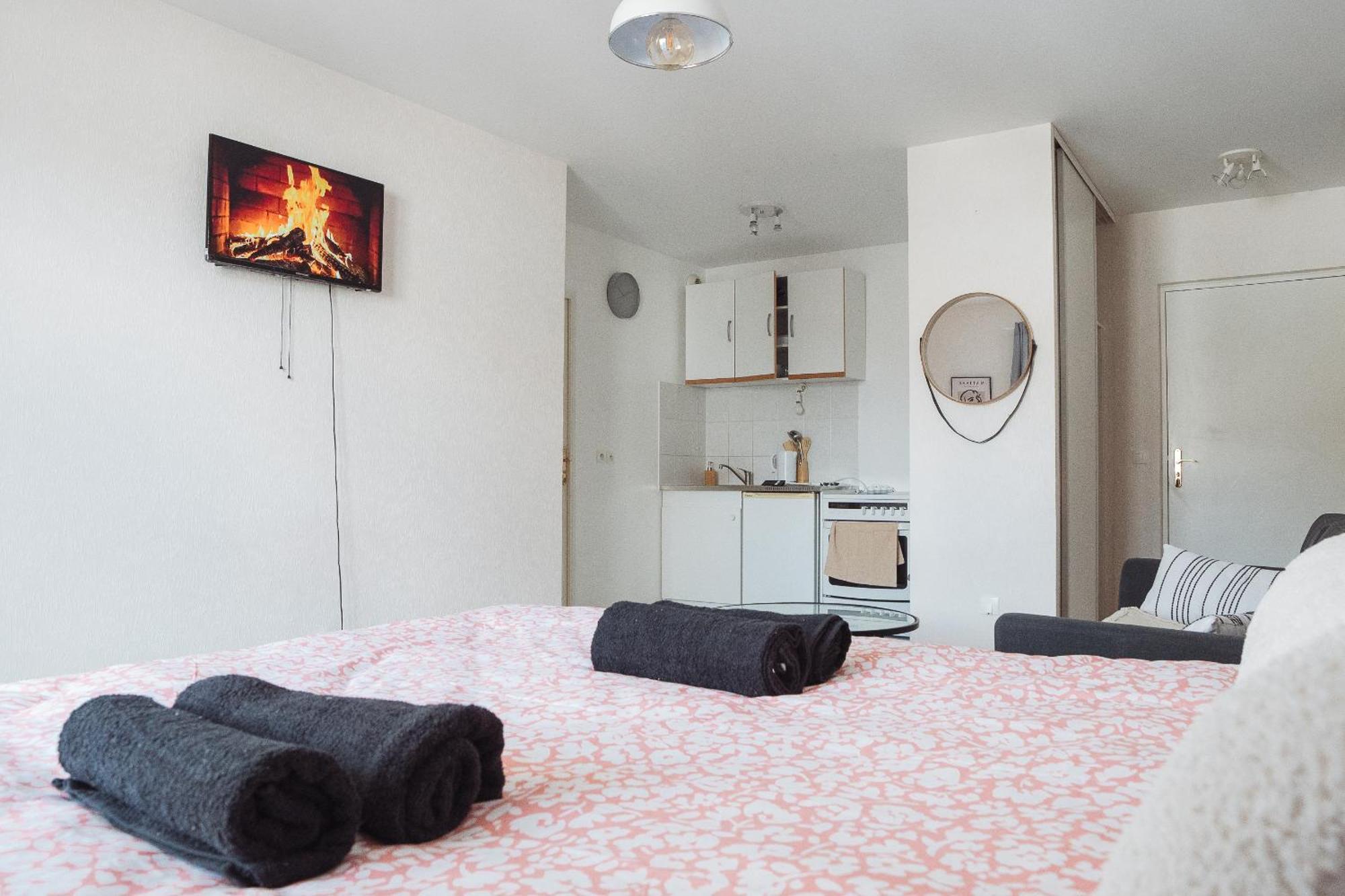 Cosy Studio Entre Paris Et Disneyland Paris Apartment Esbly Екстериор снимка